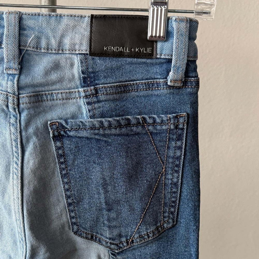 KENDALL + KYLIE Ultra Babe Skinny Jeans Size 3/26
